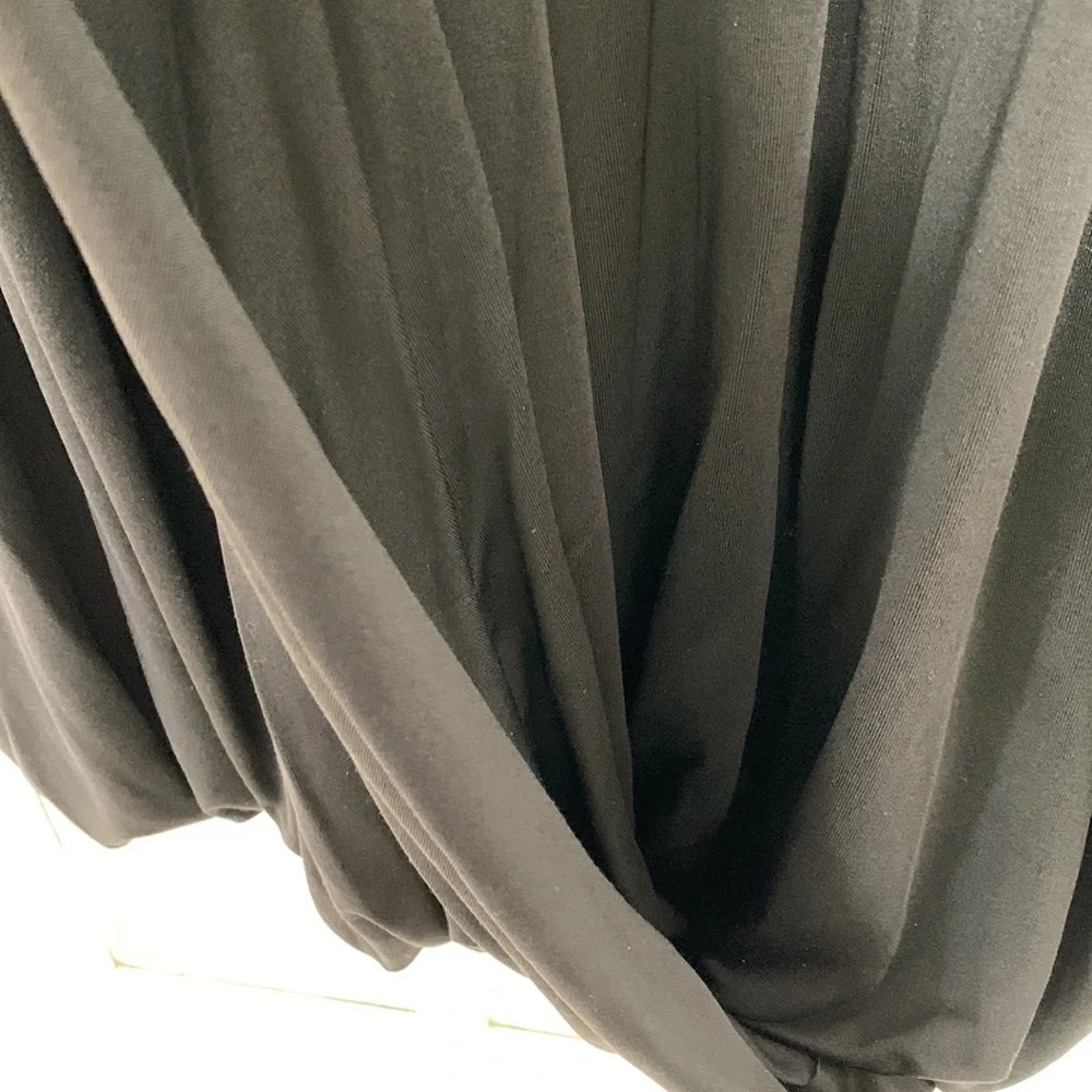 Vivienne Tam silk jersey black cocktail dress, size 2 lined EUC and easy to wear - Picture 8 of 8